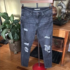 Levi’s 721 High Rise Skinny Grey Distressed Jeans